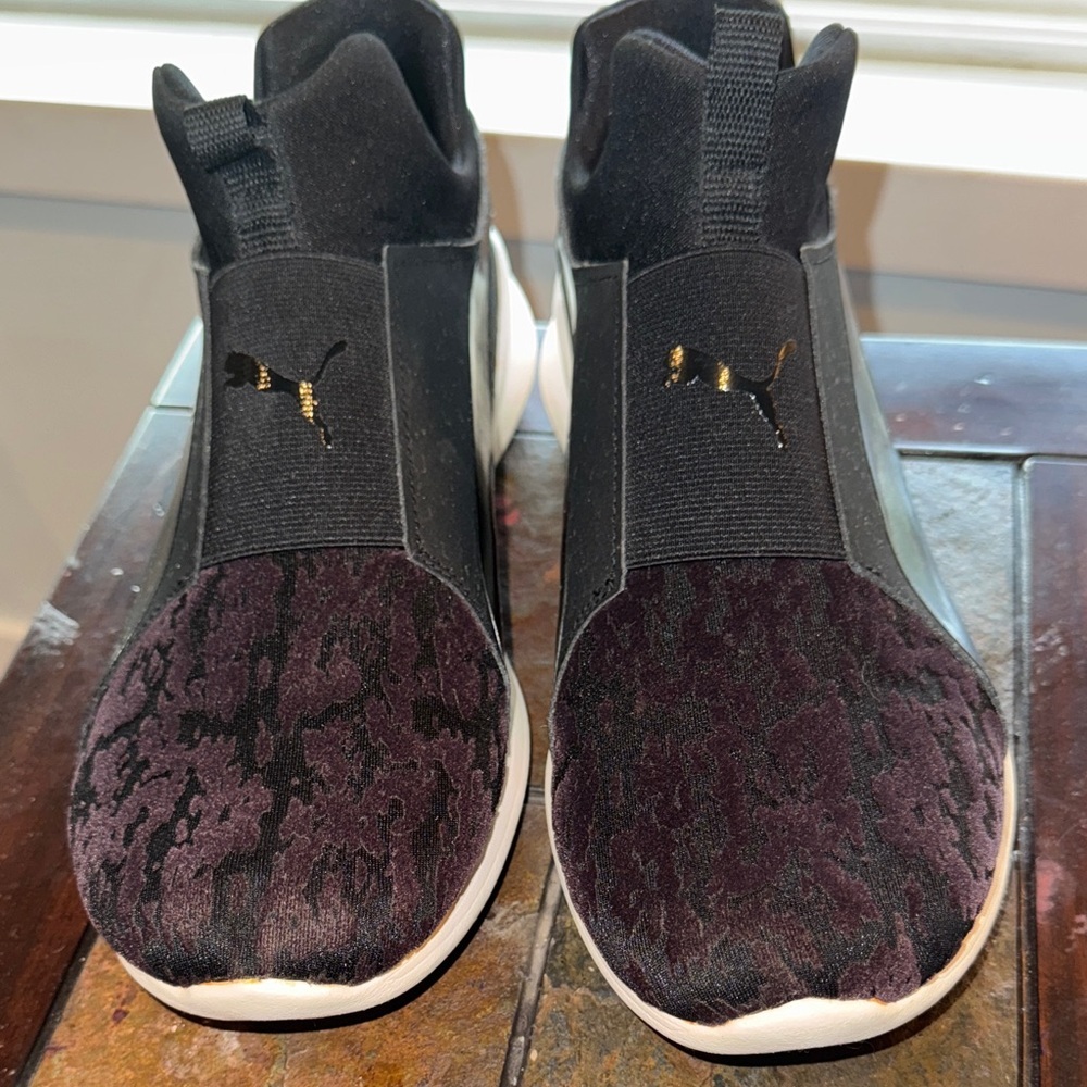 Puma Black and Purple Athletic Shoes